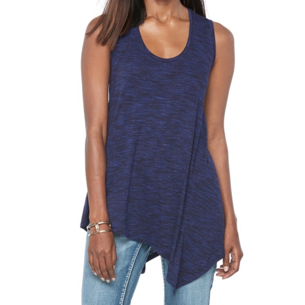 NWOT apt 9 tank top with an asymmetrical hem